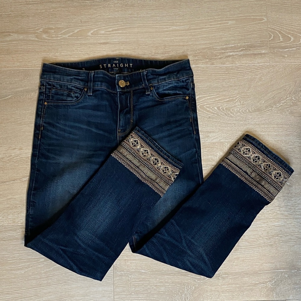 WHBM Straight Crop Embroidered Jeans